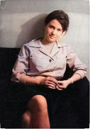 Ulrike Meinhof als junge Journalistin (retuschiert)